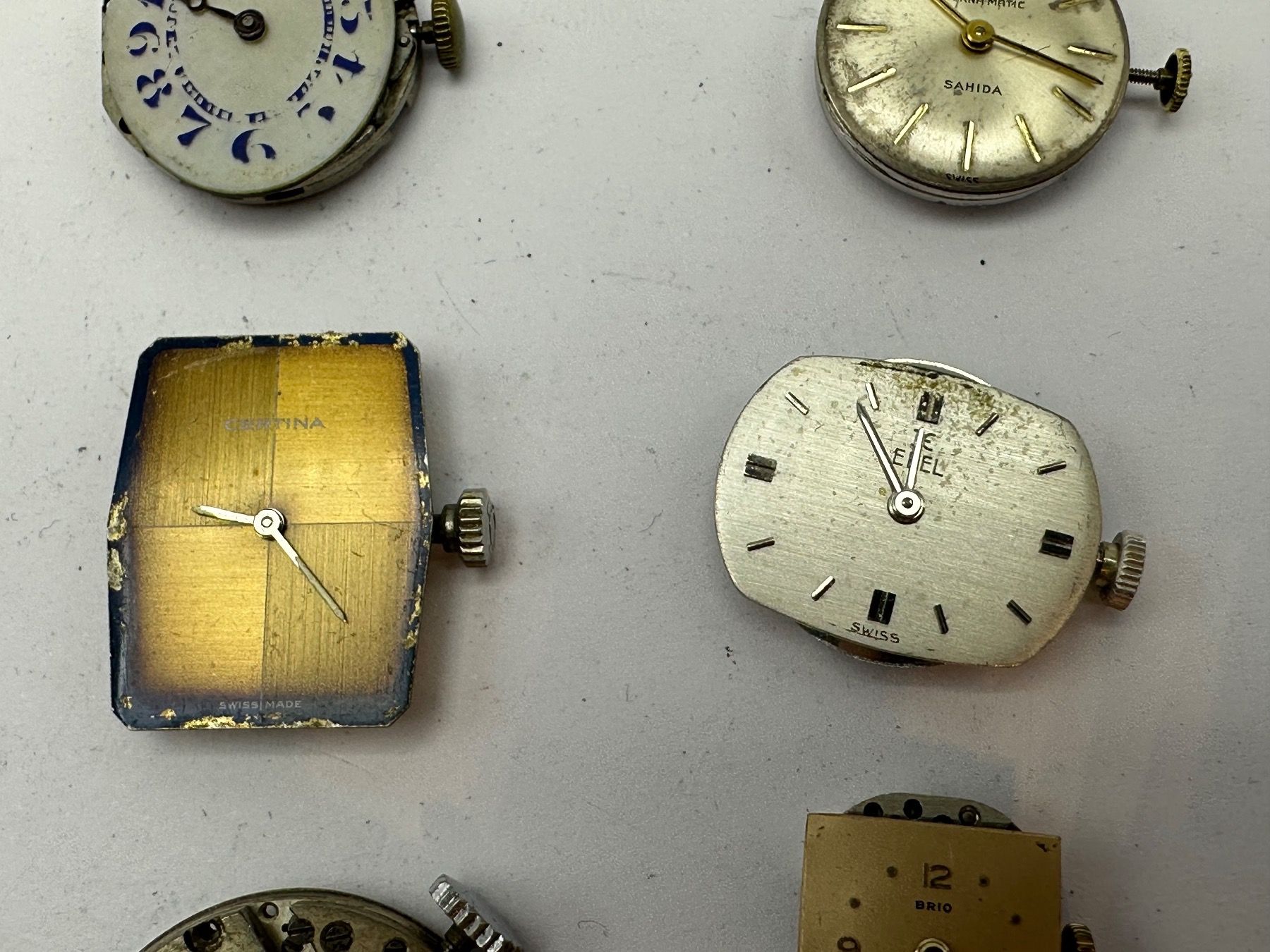 Orologi: Damenuhr Werke Konvolut – Usato da Brüttisellen venduto da AlphaOmega05 2