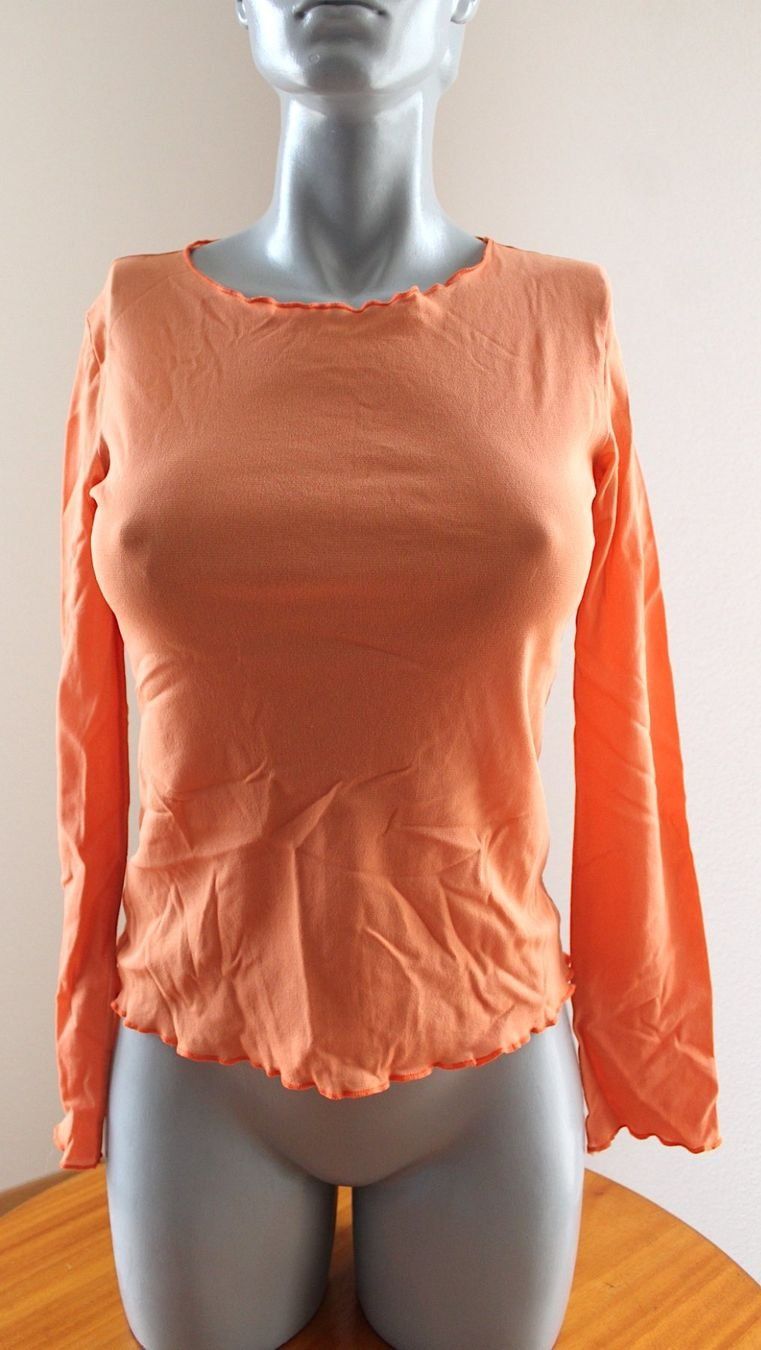 T-Shirts: Lachsfarbenes Oberteil, verm. S/M. – Gebraucht aus Locarno von madame-tus-sauds 4