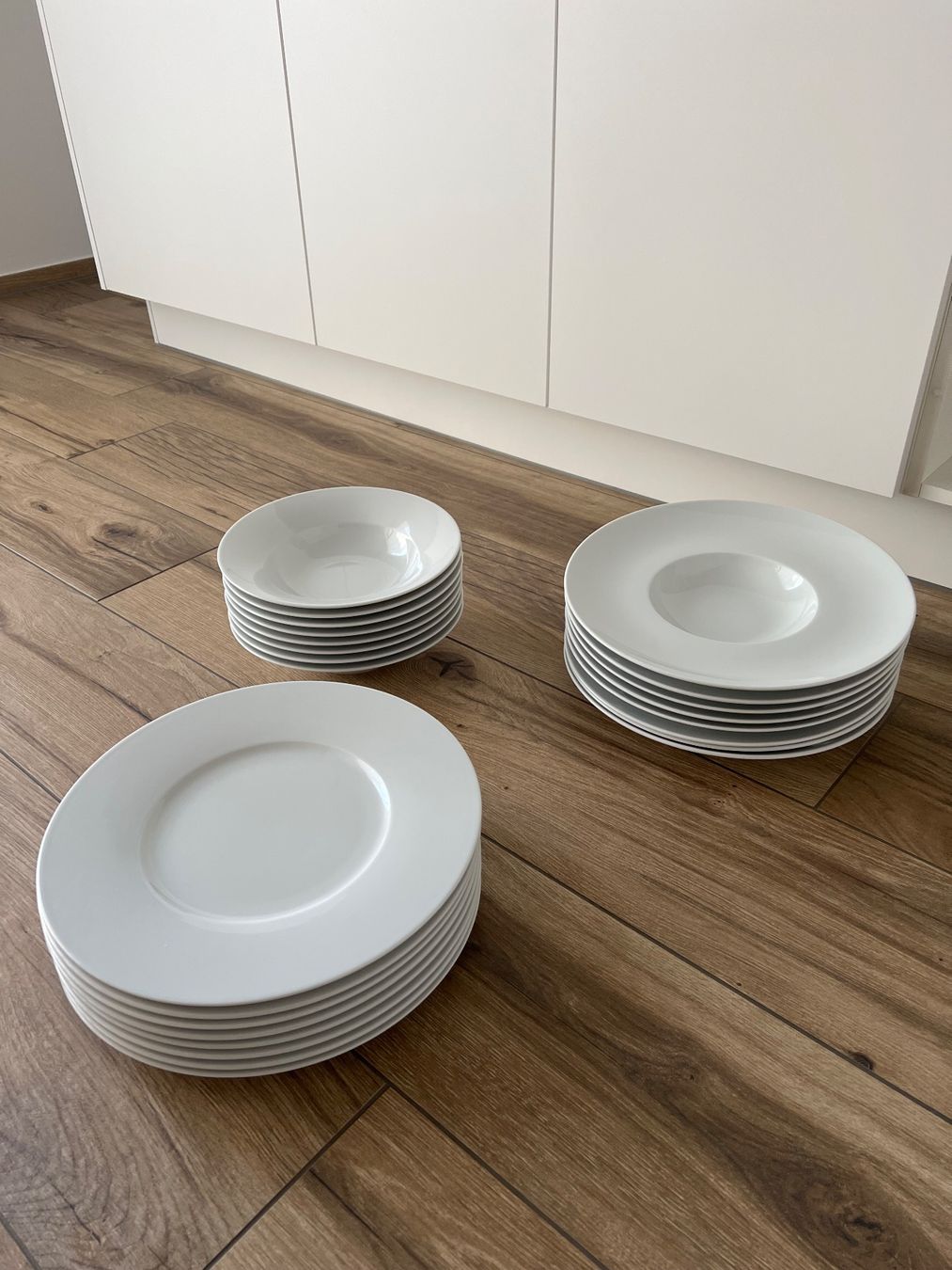 Services de table: Geschirr-Set – D'occasion à Gachnang par Maz_dn6f