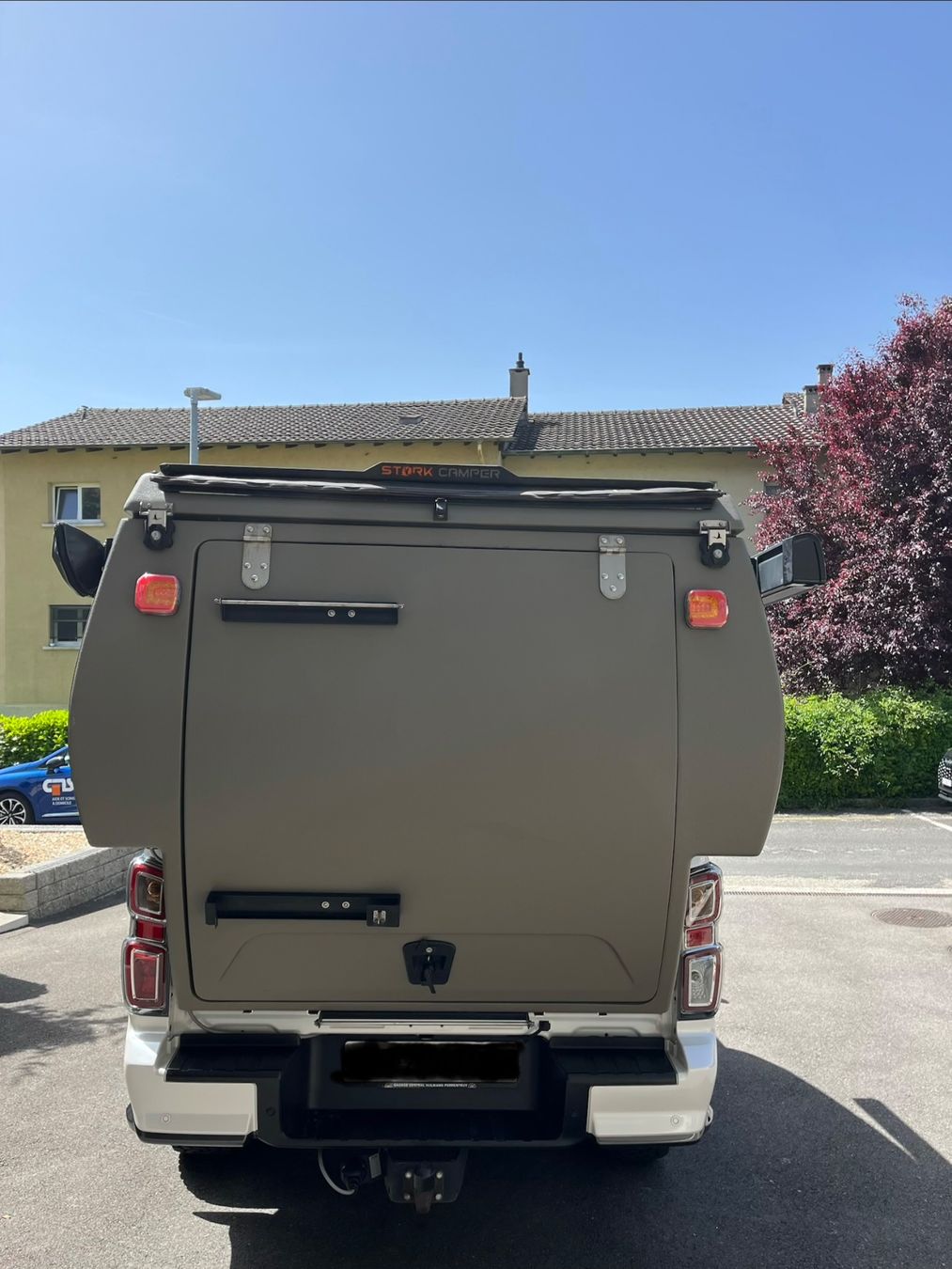 Isuzu Veicoli da campeggio: Isuzu Dmax N60ff avec cellule Stork camper – Usato da Yverdon-les-Bains venduto da Fdurussel 1