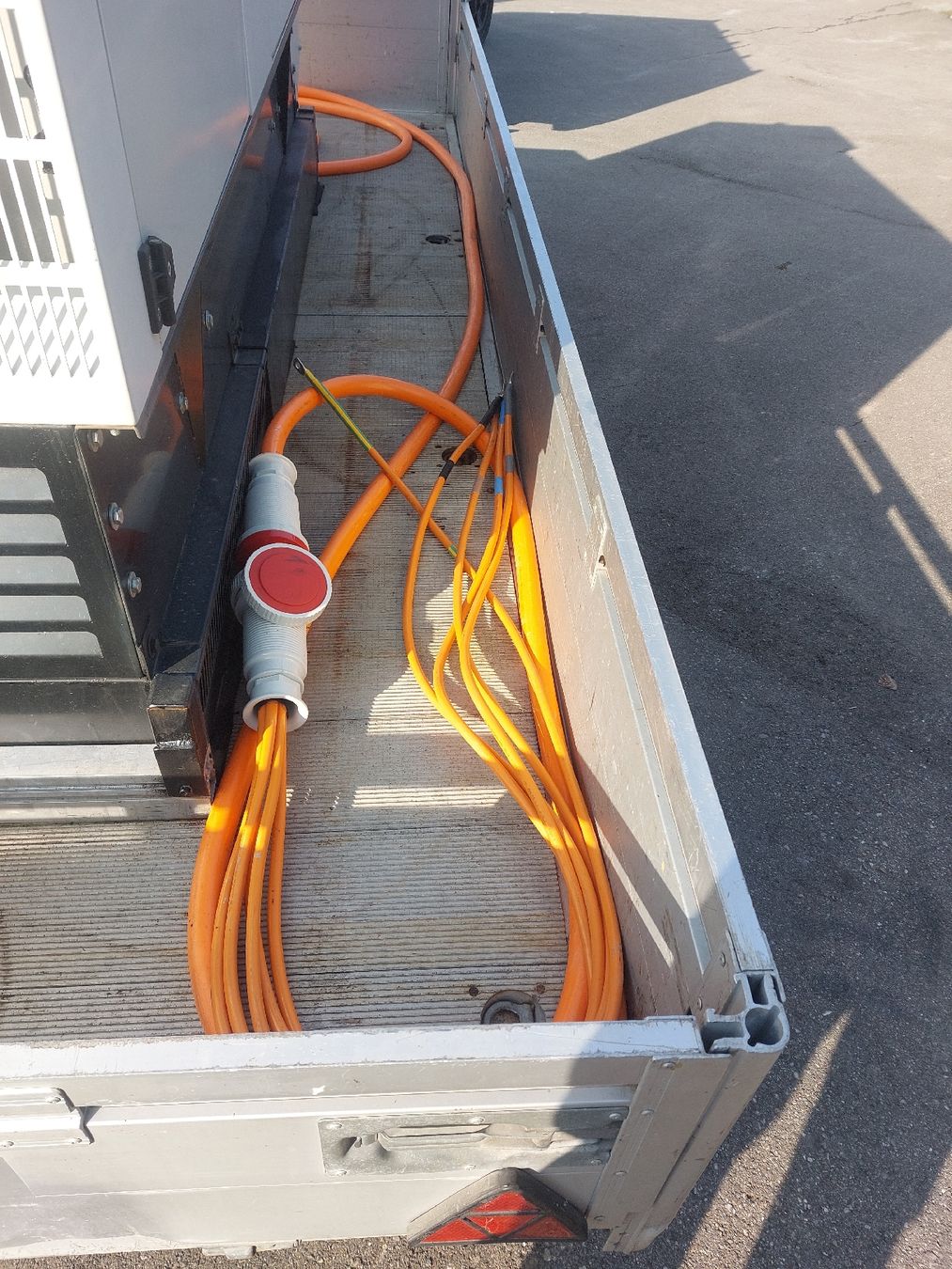 Generatori di corrente: Notstromaggregat 100kVA – Usato da Gossau SG venduto da Kuenzlearmin 3
