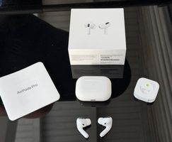 Apple Airpods Pro (Gen 1) mit kabellosem Ladecase