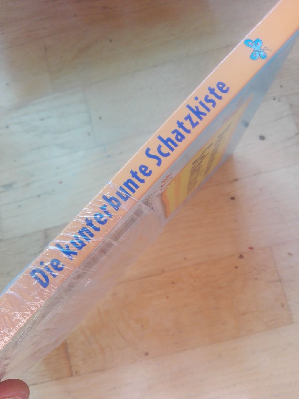 Libri: Die kunterbunte Schatzkiste - Liederbuch mit CD! – Usato da St. Gallen venduto da elkapone 1