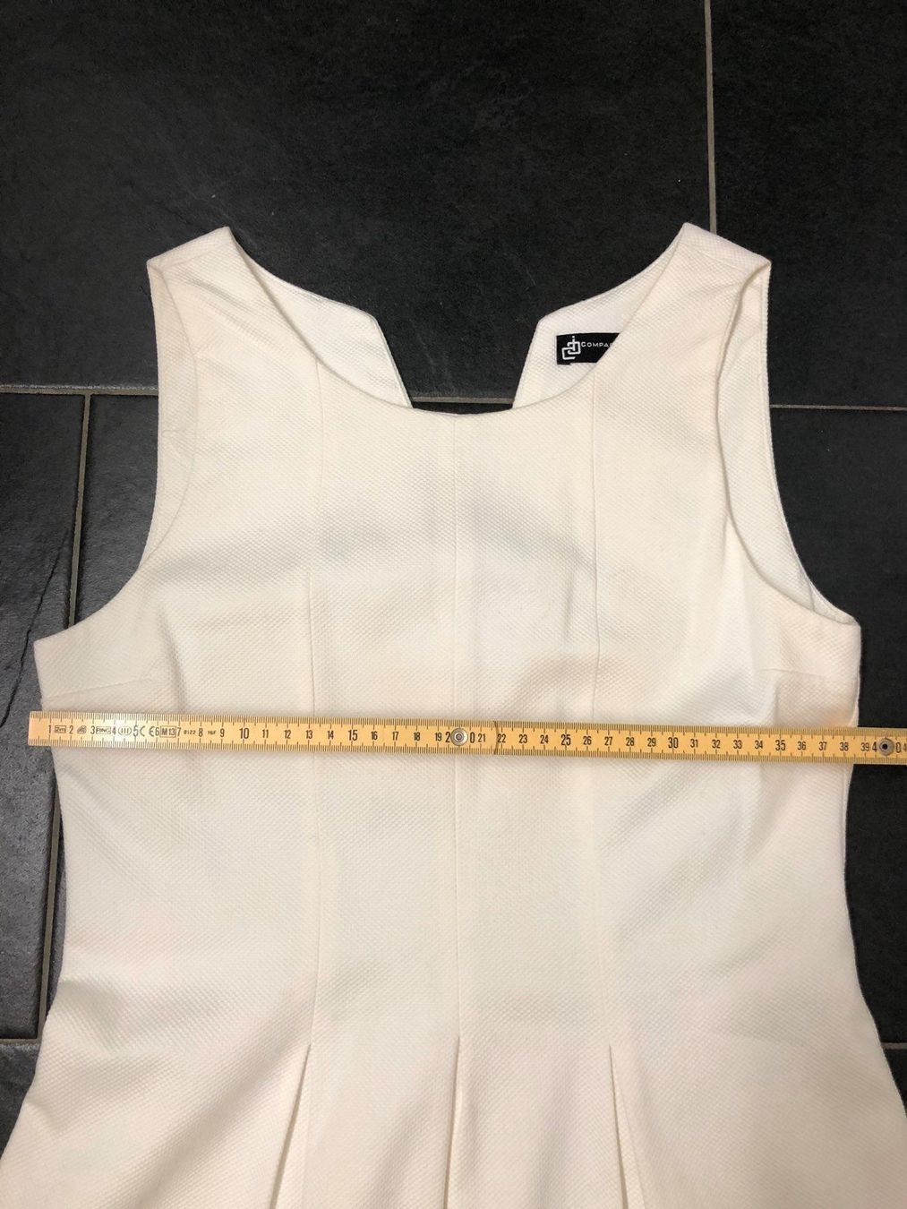 Vestiti: Petite robe blanche – Usato da Dotzigen venduto da SecondHandGems 4