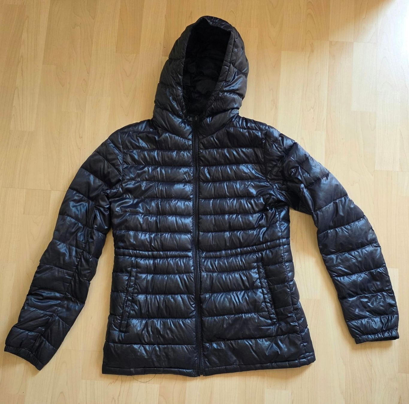 Uniqlo Giacche: daunjacke S Uniqlo – Usato da Zürich venduto da csm04