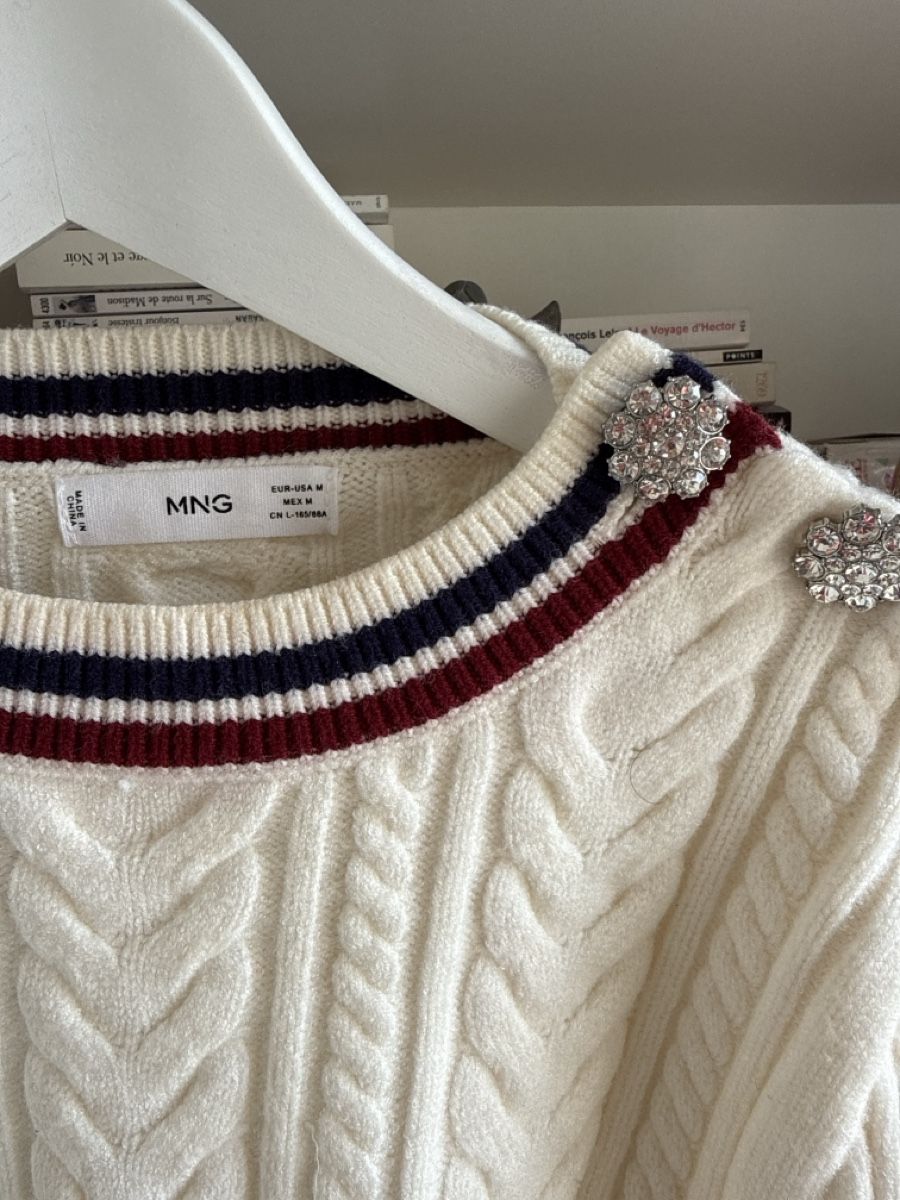 Mango Maglioni & Felpe: Pull Mango crème torsadé, détails bijoux, taille M – Usato da Evilard venduto da Mamarsi 1