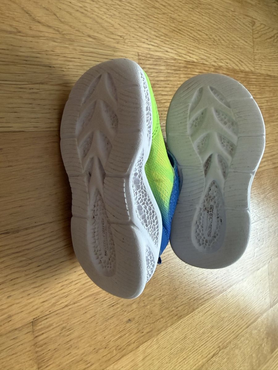 Schuhe für Jungen: Sketchers Light Gr23 – Gebraucht aus Zürich von audrey_dri 2