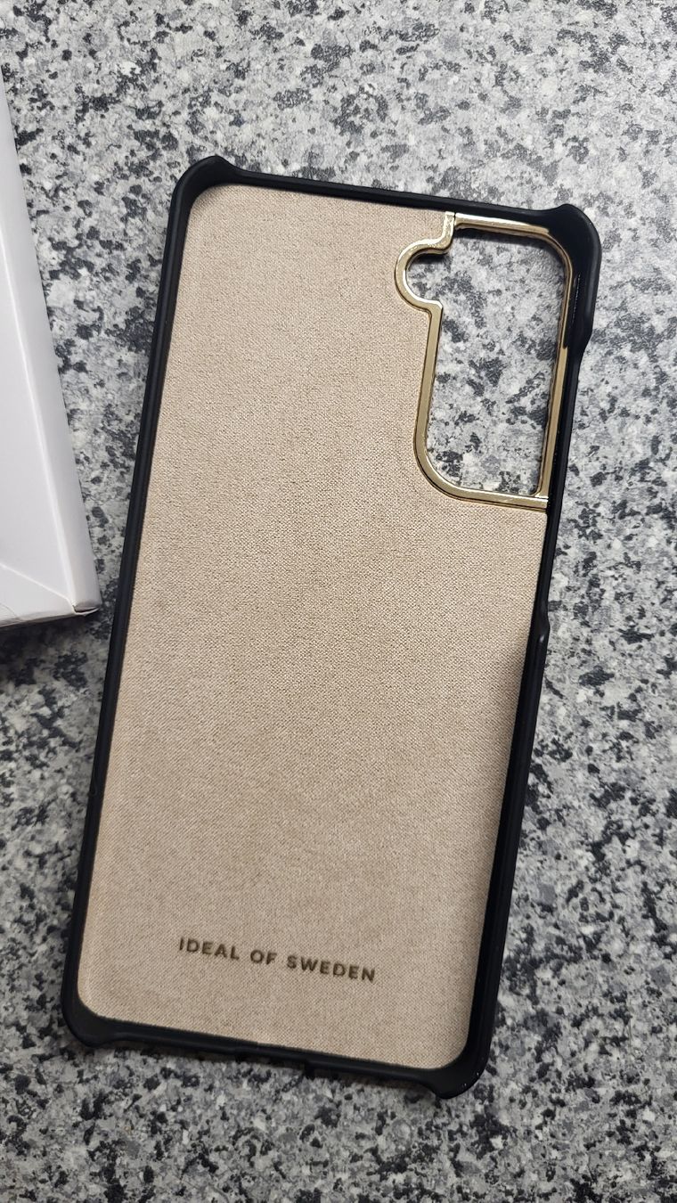 Samsung Cover & Protezioni schermo: Samsung Galaxy S21 cover – Nuovo e nell'imballaggio originale da Tesserete venduto da Cat_b 7