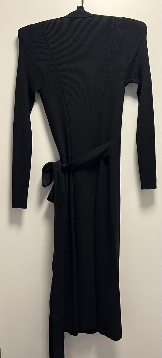 Vestiti: Black wraparound dress – Usato da Zürich venduto da son_f7qw 2