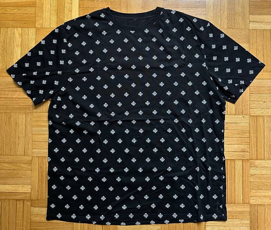 T-shirts: Comfy t-shirt – D'occasion à Zürich par abiiStore