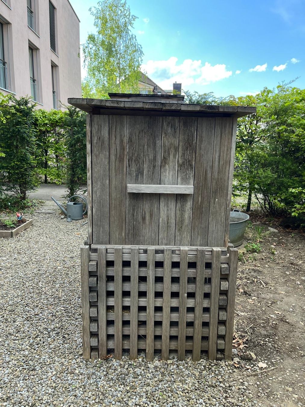 Cages, transport & sécurité: Kleintierstall Eigenbau / Kaninchenstall Outdoor – D'occasion à Bern par IrisBern 1
