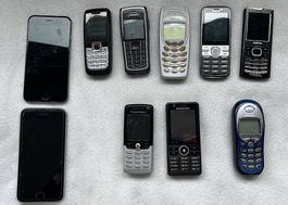 Alte Handys: iPhone, NOKIA, Sony Ericsson, Siemens