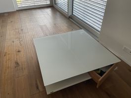 Wohnzimmertisch Hülsta 110x110 mit schwenkbarem Eckfach