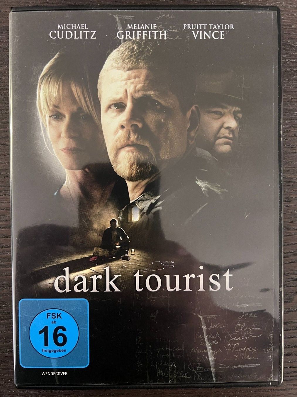 Tutti i DVDs: Dark Tourist – Usato da Zürich venduto da FilmFreunde