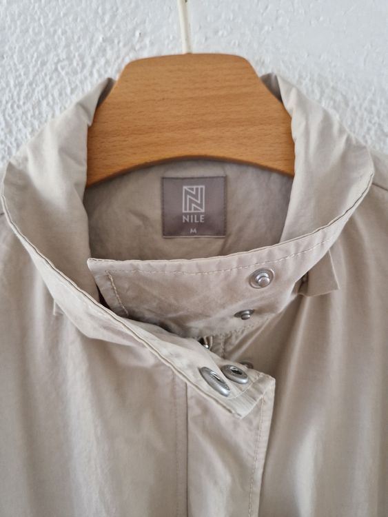 Nile Vestes: Nile Übergangsjacke beige Gr. M, taillierbar 🧥 – D'occasion à Kloten par somsing 1