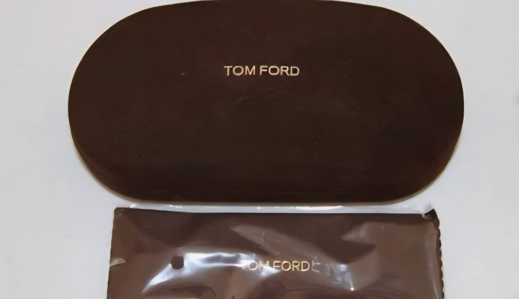 Altro in  Abbigliamento & Accessori: Étui à lunettes Tom Ford authentique - neuf! – Nuovo (secondo la descrizione) da Niedergösgen venduto da Eva2410 4