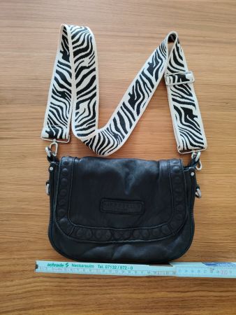 Liebeskind Tasche mit Zebra Gurt