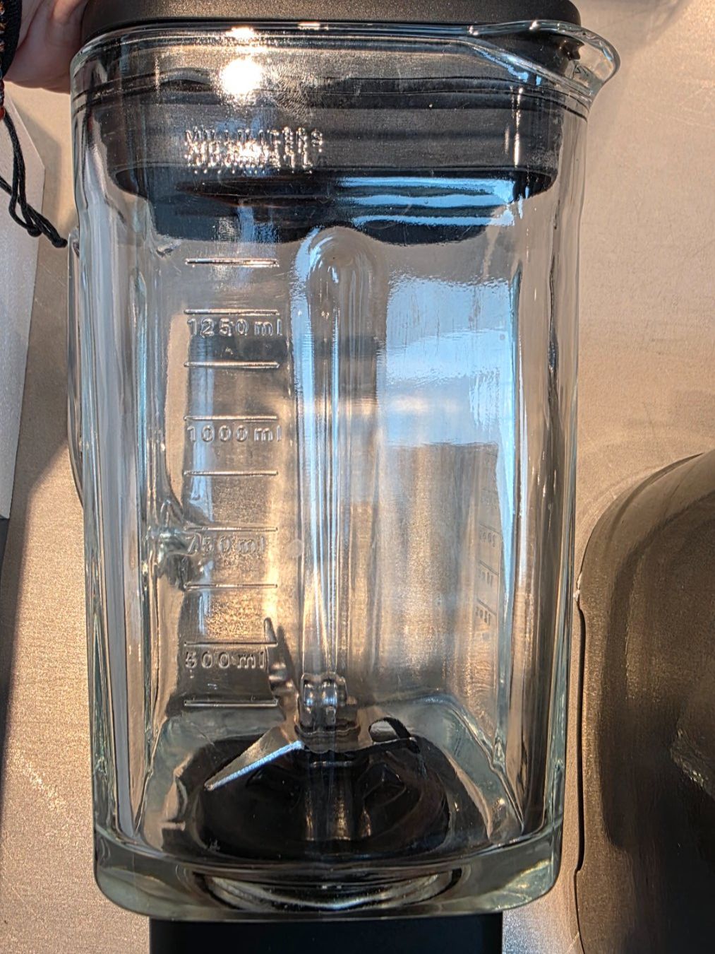 Kitchenaid Elettrodomestici da cucina: KitchenAid Artisan Standmixer 5KSB4026EMS – Usato da Solothurn venduto da Chuchilade 5