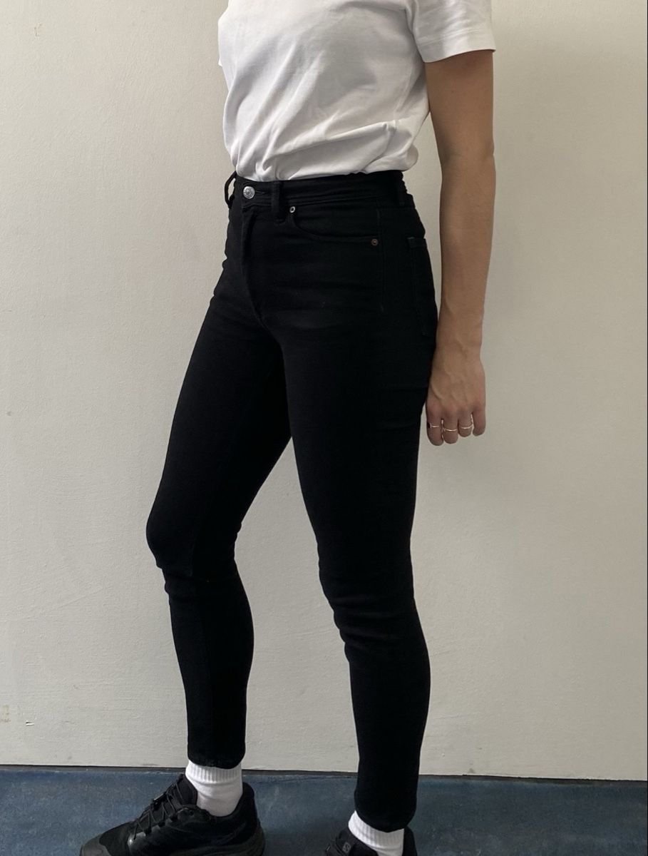 Acne Studios Jeans: Acne Studios Jeans – Usato da Basel venduto da piitrii 1