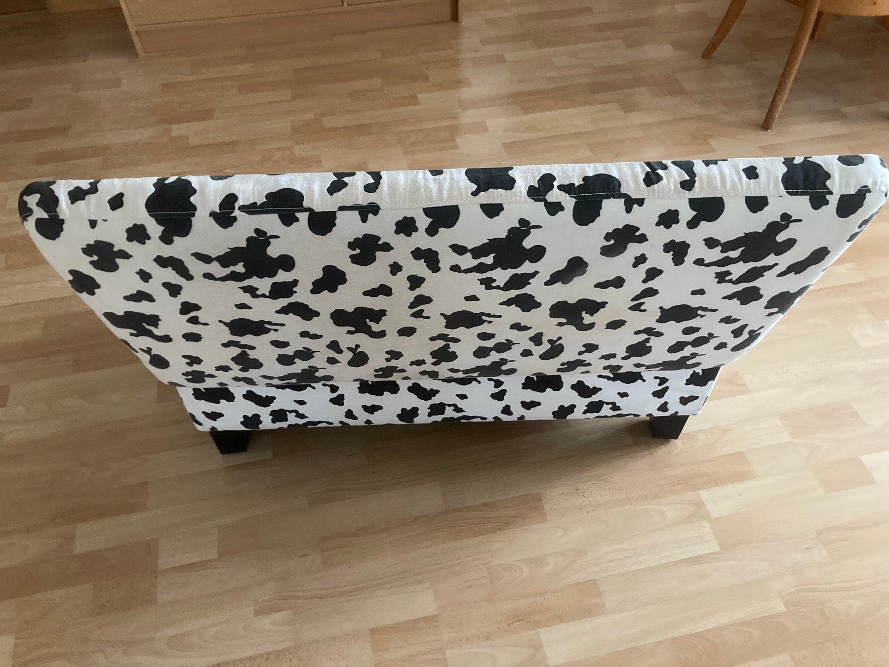 Sgabelli: Hocker mit Kuhfellmuster – Usato da HORGEN venduto da SPRUNGTUCH 4