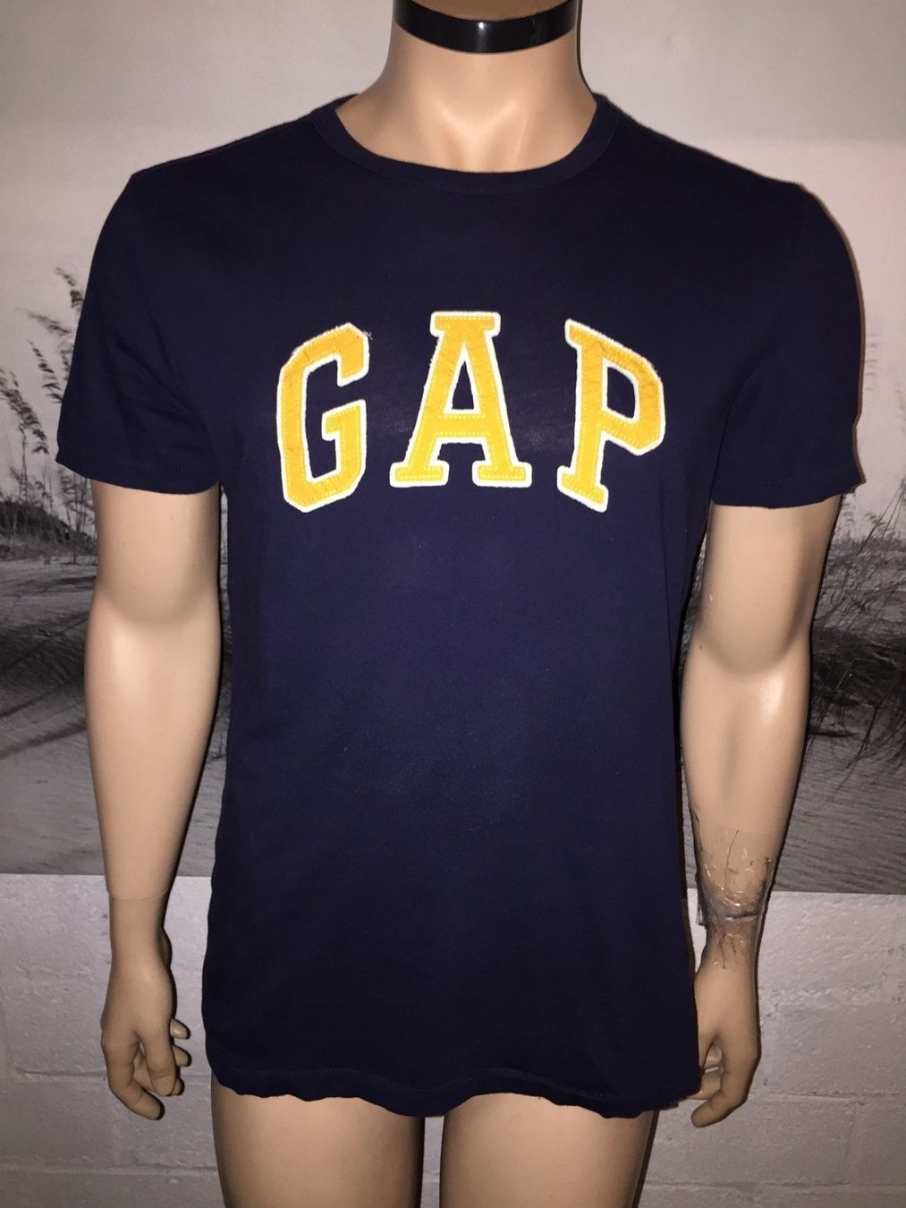 T-shirt: T-Shirt GAP    Taille / Grosse S – Usato da Cossonay-ville venduto da Super-Price-Quality
