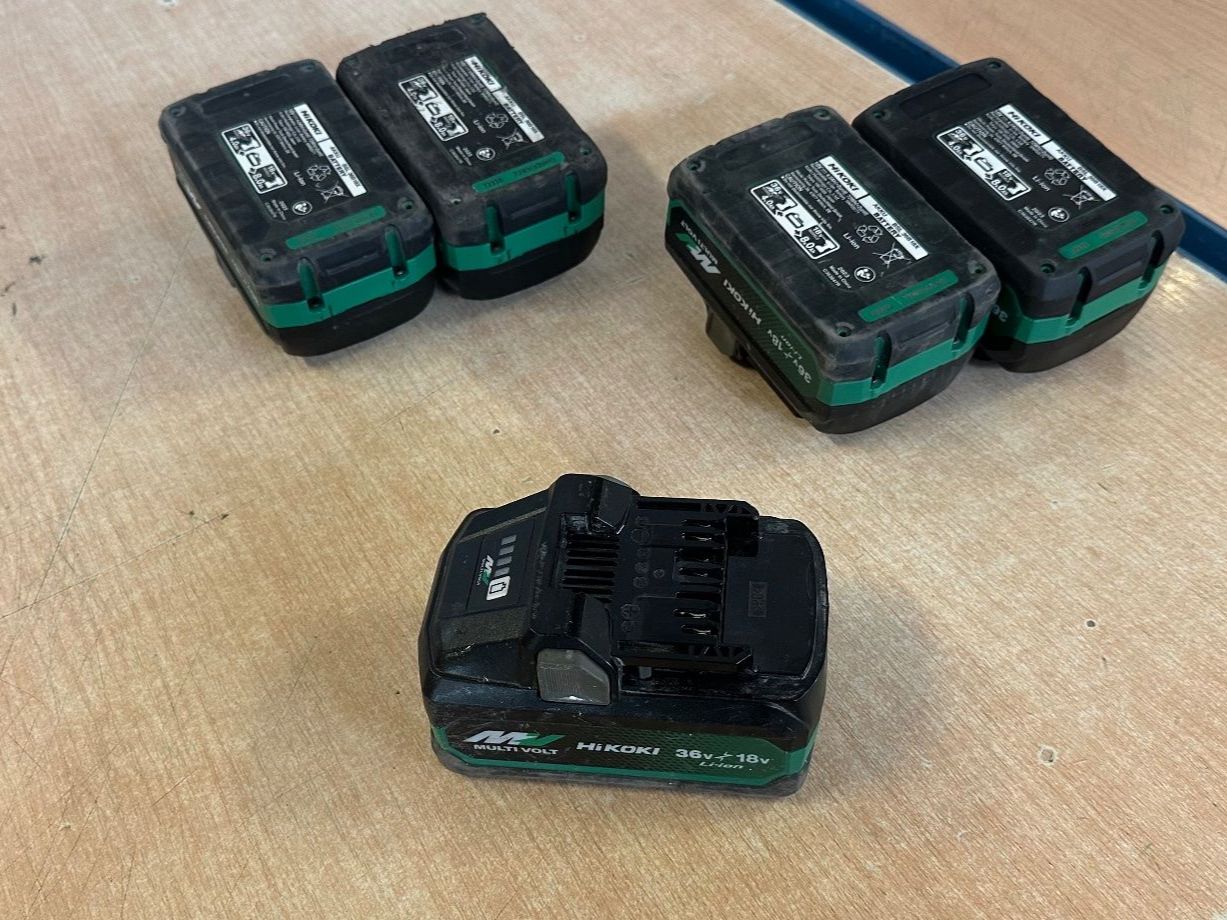 Hitachi Caricatori & Batterie: HIKOKI Multivolt Akku Typ B – Usato da Uetendorf venduto da Revotool 1