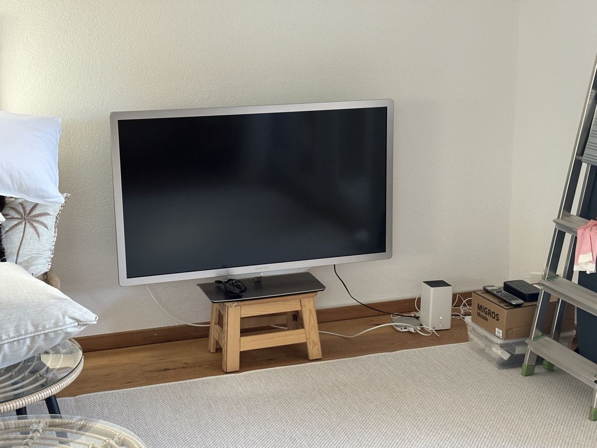 Fernseher: TV Philips 110x85cm – Gebraucht aus Russikon von twee555 1