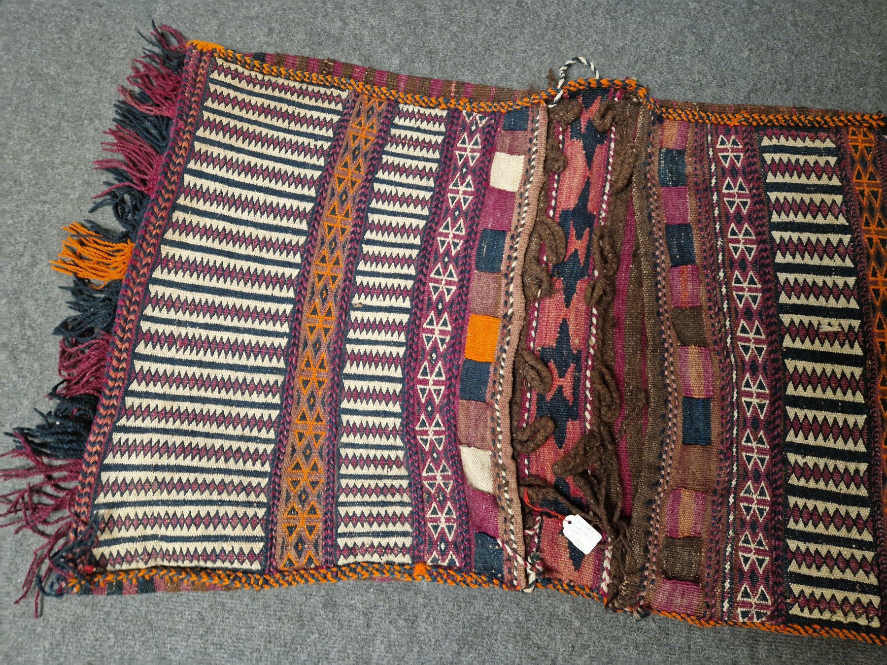Tappeti: antike Teppichtasche AA3 – Usato da Seedorf BE venduto da Stibutz 2