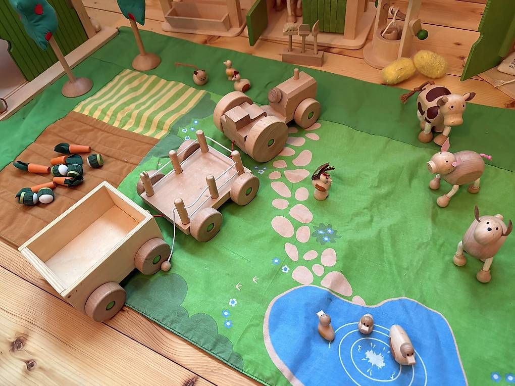 Maisons pour enfant: Bauerhof Holz – D'occasion à Basel par sin_5npn 4
