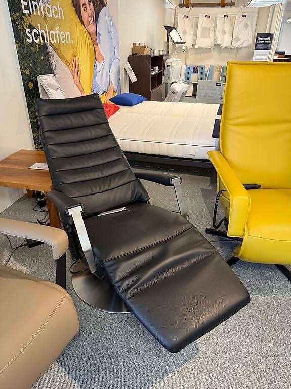 Poltrone: Relaxsessel ab Ausstellung – Nuovo e nell'imballaggio originale da Urtenen-Schönbühl venduto da wohnstudio_haller 1