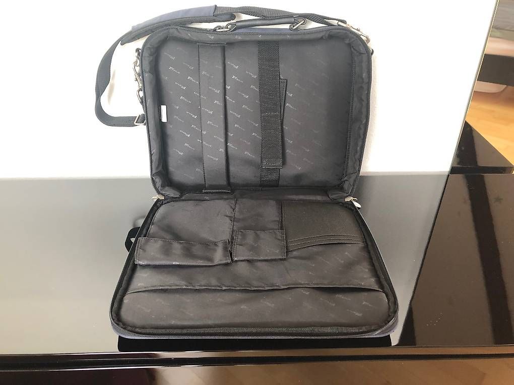 Valigie & Borse: Sac attaché-ordi de bureau – Usato da Neuchâtel venduto da mas_62j5 2