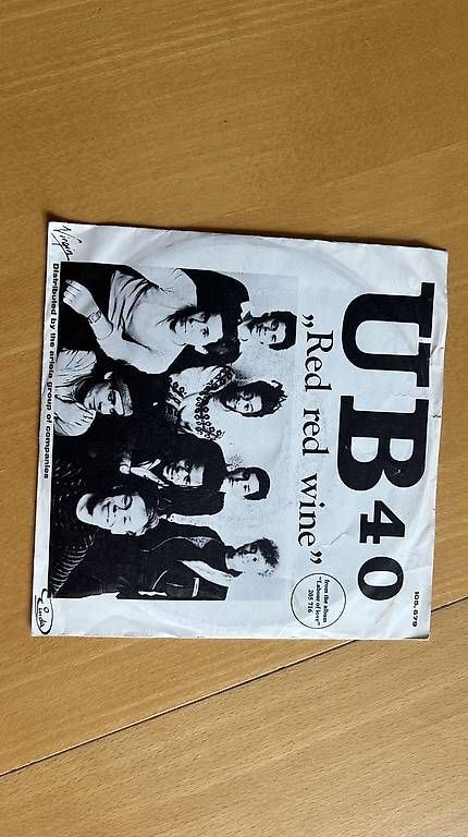 Dischi in vinile: ub40 red red wine/sufferin' – Usato da Basel venduto da mentaltrap
