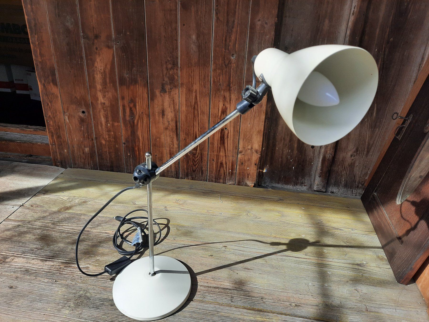 Lampade: Tisch Lampe stabiler Stand – Usato da Weinfelden venduto da JoeBaer 1