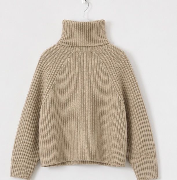 H&M Pullover & Sweatshirts: Beiger Rollkragen Strickpullover – Gebraucht aus La Punt Chamues-ch von yara.mueller 1