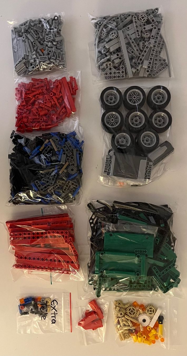 Technics Jeux de construction: LEGO TECHNIK 42008 – D'occasion à Schwenden par Noppenwelt.ch 1