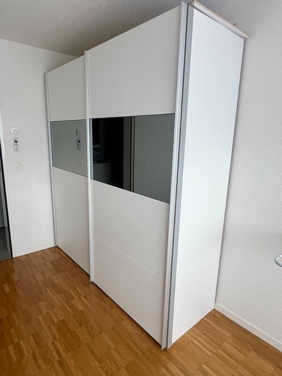 Armadi: Schiebetürenschrank – Usato da Schlieren venduto da Dujak8952