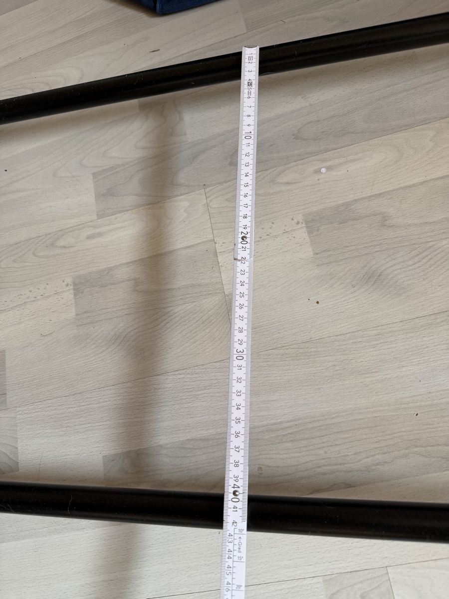 Autres décorations & accessoires: Kleiderständer auf Rollen  – D'occasion à Beromünster par Ctempo 3