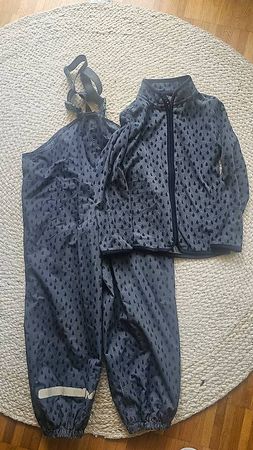 Regenhose und Fleecejacke Gr. 122/128
