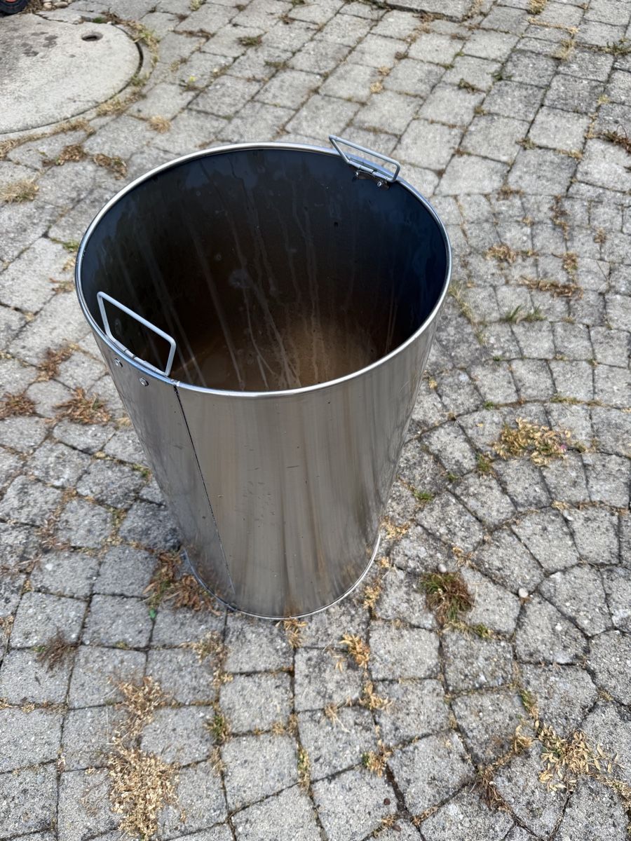 Behälter & Ähnliches: Edelstahl Eimer gross mit Griffen ca 60cm hoch – Gebraucht aus Seuzach von kaufes8
