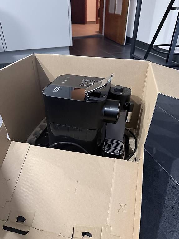 Macchine per caffè & Macchine per espresso: Nespresso Gran Lattissima – Usato da Bern venduto da Adrian_Schenk94