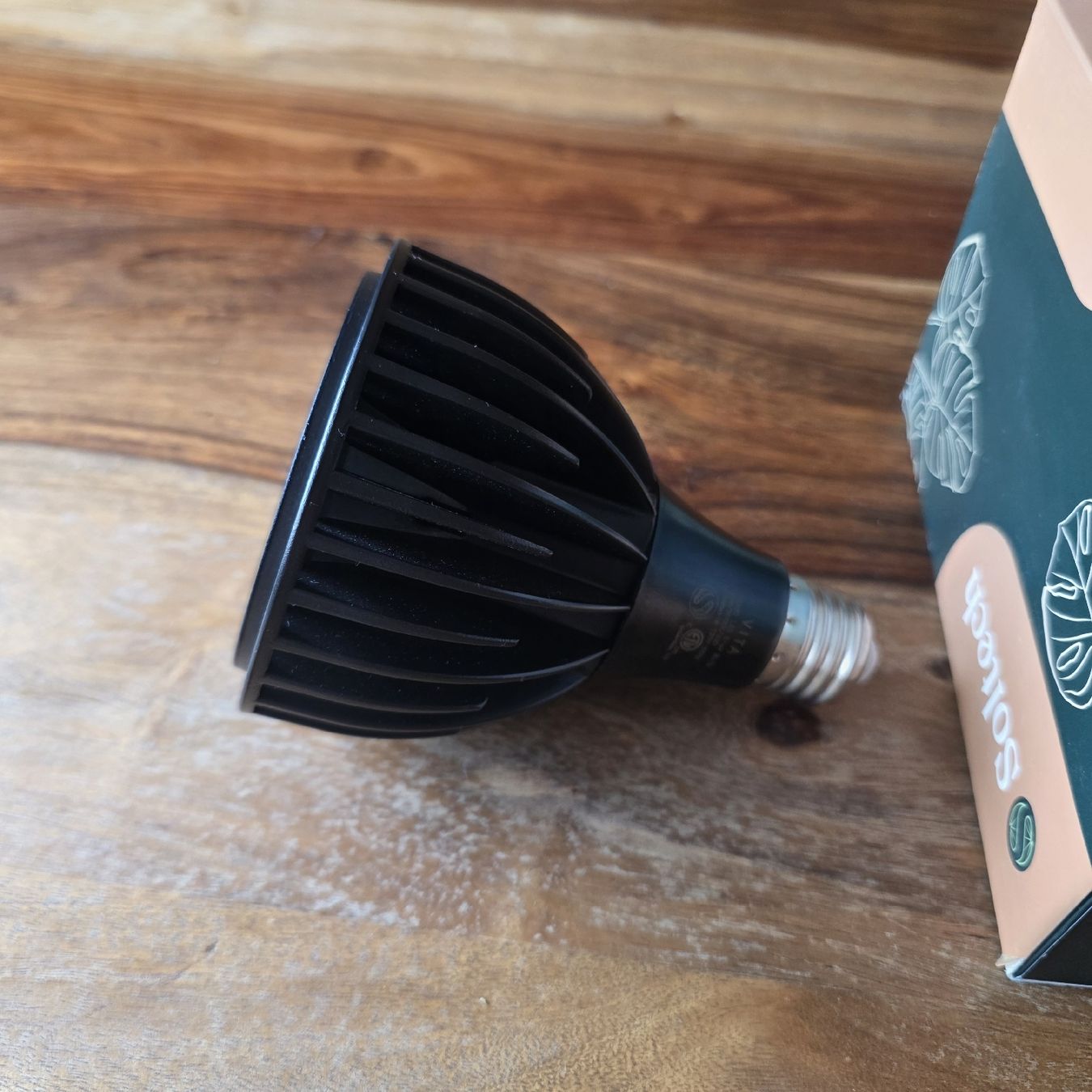 Lampes: Pflanzenlampe 'Soltech' (Schwarz) – Neuf (Voir description) à Mettau par eli_k78v 1