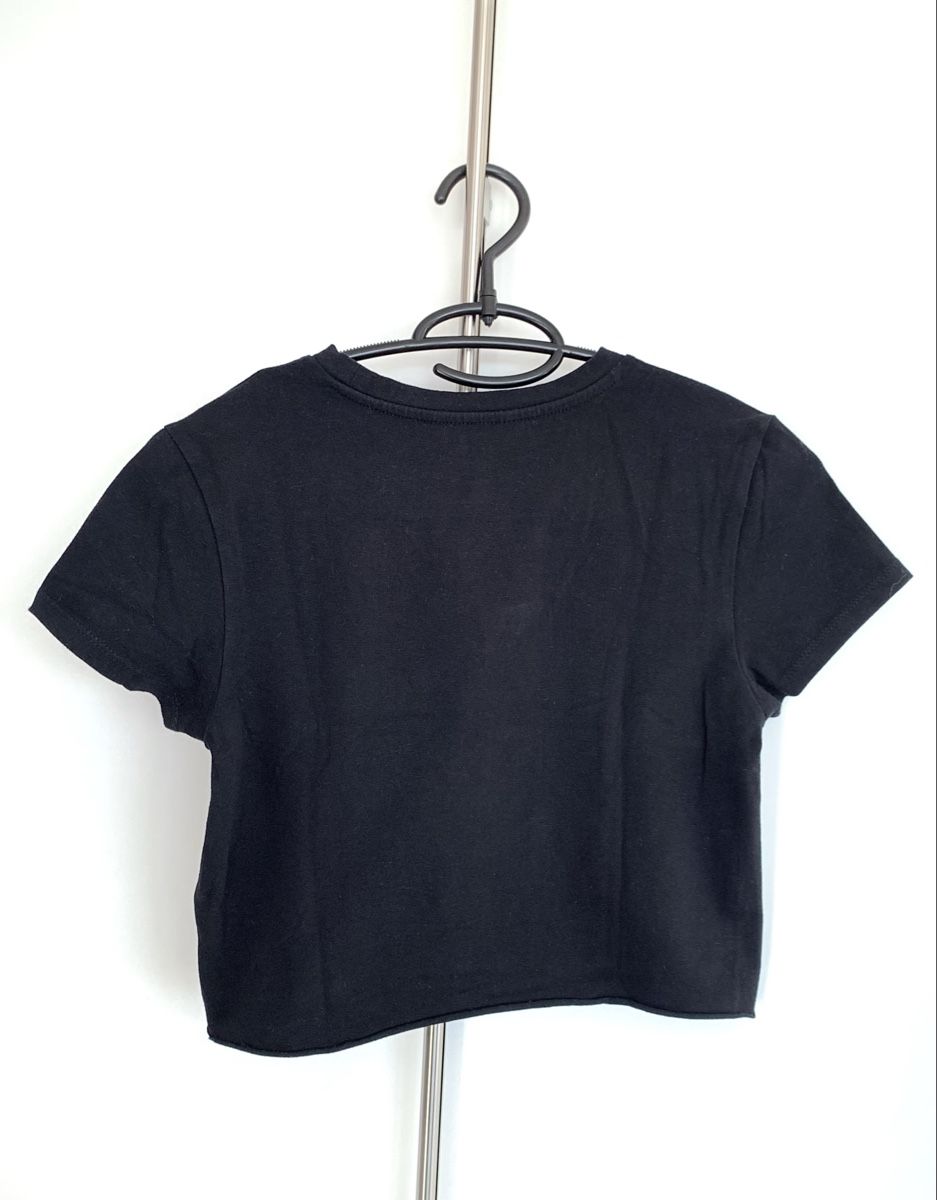 Tops: Schwarzes Crop Top mit Drachen Print - Grösse L – Gebraucht aus Düdingen von Hiron_o7 2