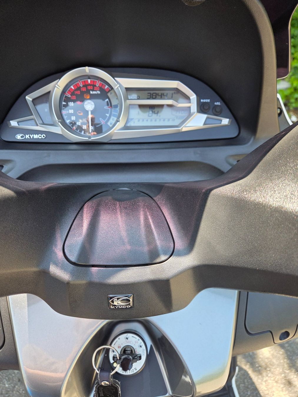 Kymco Scooters: Kymco Xciting 400i Roller weiss – D'occasion à Schaffhausen par kaeufer12 7