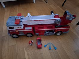 Paw Patrol Spielzeugfeuerwehrauto mit Figur und Zubehör