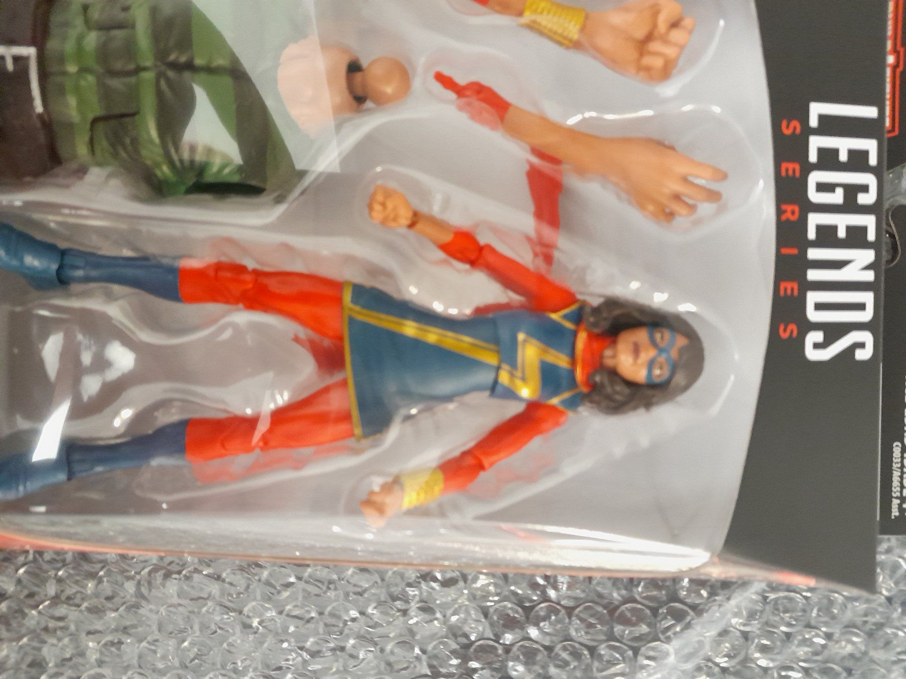 Marvel Statuette: Marvel Legends Series Ms.Marvel – Usato da Rüti ZH venduto da Alemanni 8