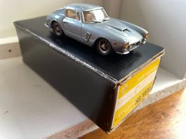 Ferrari 250 SWB  -CAM(Japan) 1:43