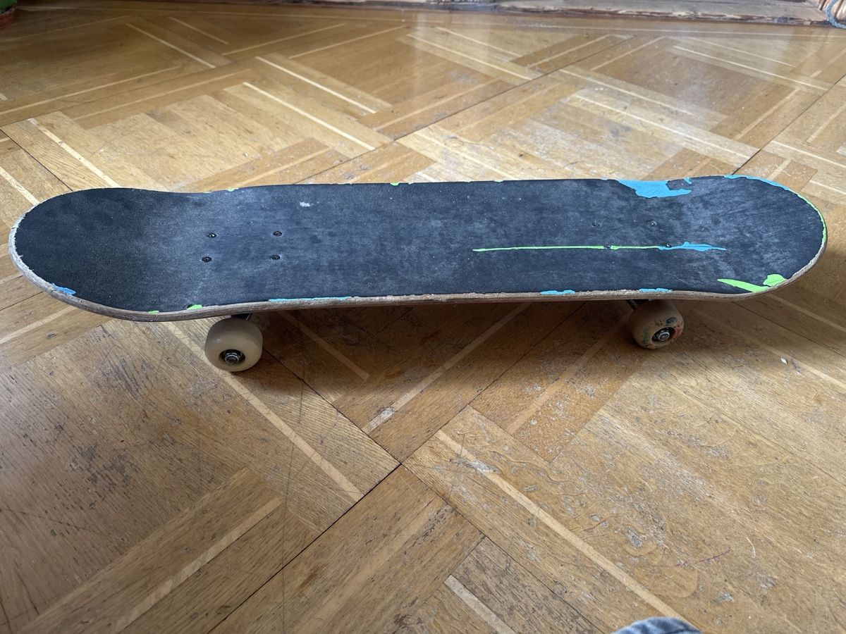 Skateboards: Skateboard mit coolem selbst bespraytem deck  – Usato da Lützelflüh-Goldb venduto da ama_l2lp 4