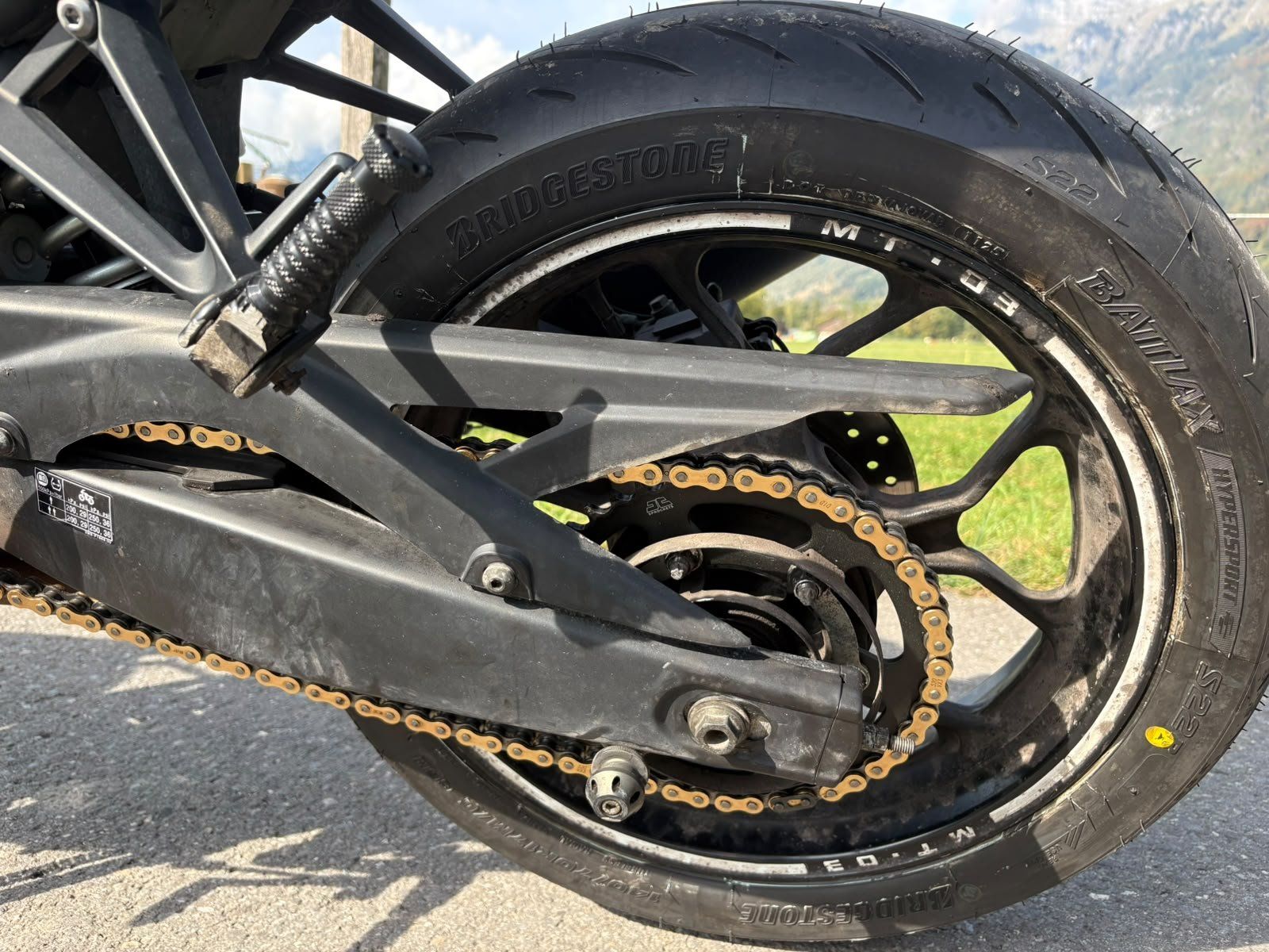 Yamaha Strasse: Schwarze Yamaha MT-03 – Gebraucht aus Flumserberg Portels von jan_bv2d 6