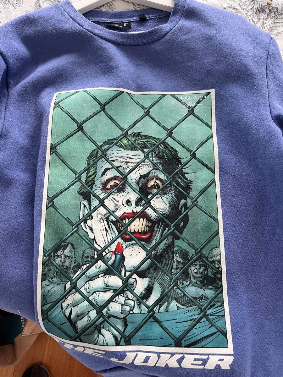 Pulls & Sweat-shirts: Cropp sweatshirt The Joker size:M 300$ – D'occasion à Lausanne par Nat_Sha 4