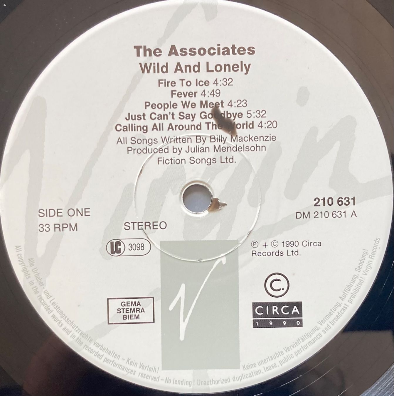 Dischi in vinile: THE ASSOCIATES - WILD AND LONELY – Usato da Poliez-Pittet venduto da Newtown-Records 3